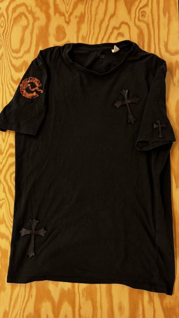 T-Crosses - black t-shirt with leather crosses